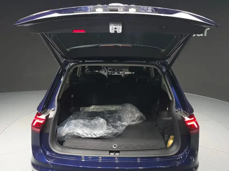 2023 Volkswagen Tiguan с пробегом 48 639 км