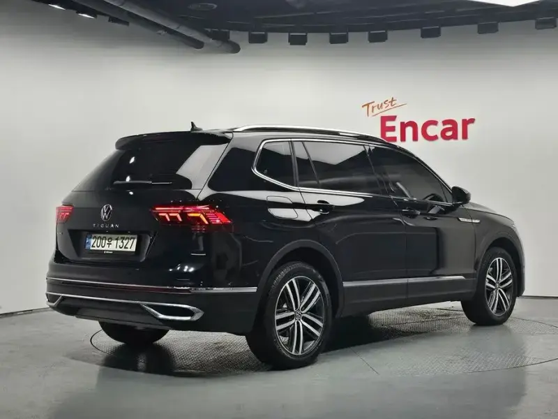 2023 Volkswagen Tiguan с пробегом 63 644 км