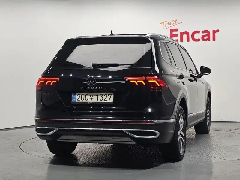 2023 Volkswagen Tiguan с пробегом 63 644 км