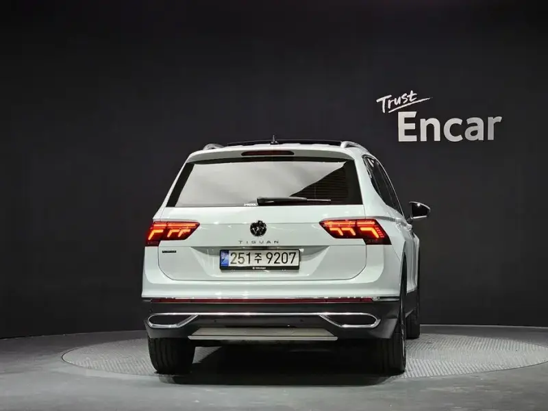 2023 Volkswagen Tiguan с пробегом 24 563 км