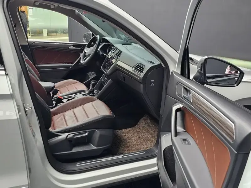 2023 Volkswagen Tiguan с пробегом 24 563 км