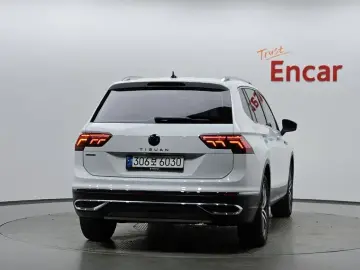 2022 Volkswagen Tiguan с пробегом 43 933 км