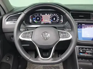 2022 Volkswagen Tiguan с пробегом 63 259 км