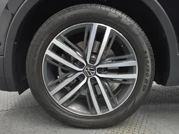 2023 Volkswagen Tiguan с пробегом 32 018 км