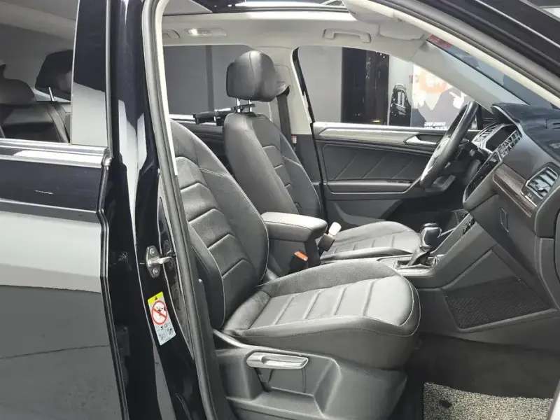 2023 Volkswagen Tiguan с пробегом 32 018 км