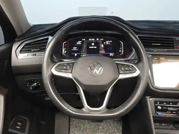 2023 Volkswagen Tiguan с пробегом 32 018 км