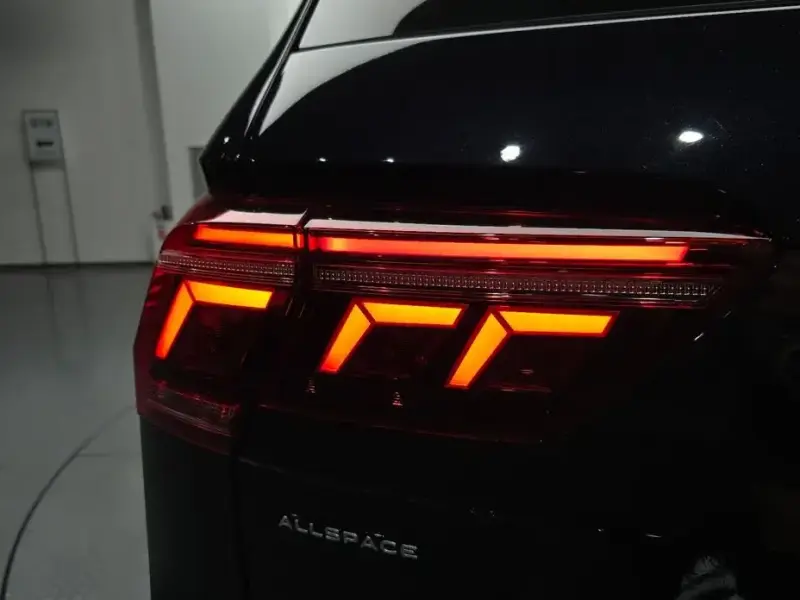 2023 Volkswagen Tiguan с пробегом 32 018 км