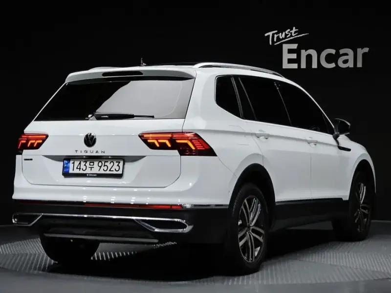 2022 Volkswagen Tiguan с пробегом 21 688 км