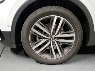2022 Volkswagen Tiguan с пробегом 21 688 км