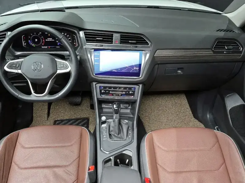 2022 Volkswagen Tiguan с пробегом 21 688 км