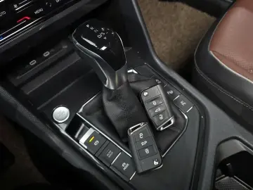 2022 Volkswagen Tiguan с пробегом 21 688 км
