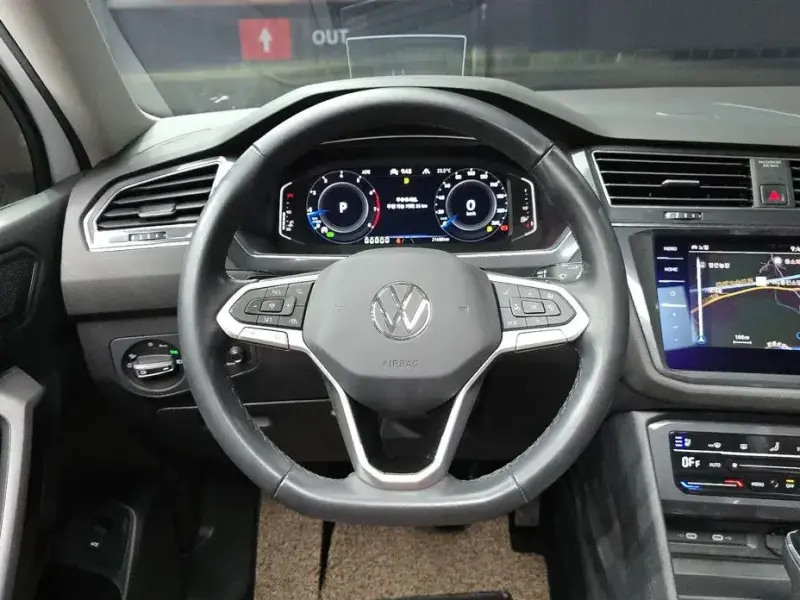 2022 Volkswagen Tiguan с пробегом 21 688 км