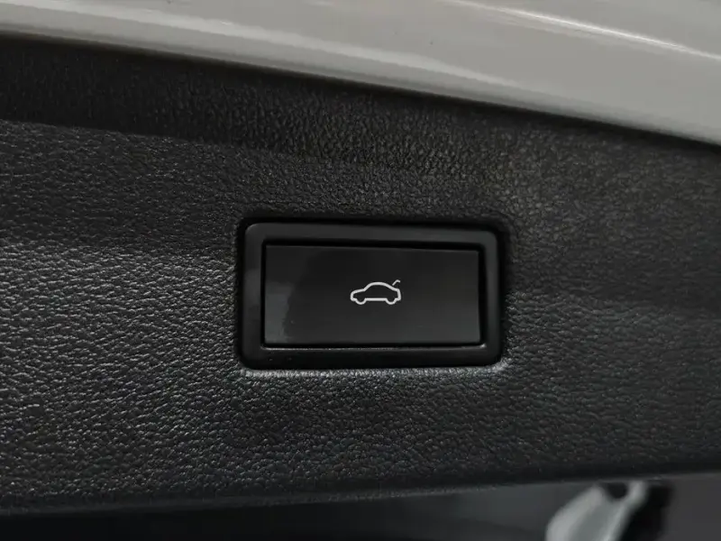 2022 Volkswagen Tiguan с пробегом 21 688 км