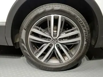 2022 Volkswagen Tiguan с пробегом 21 688 км