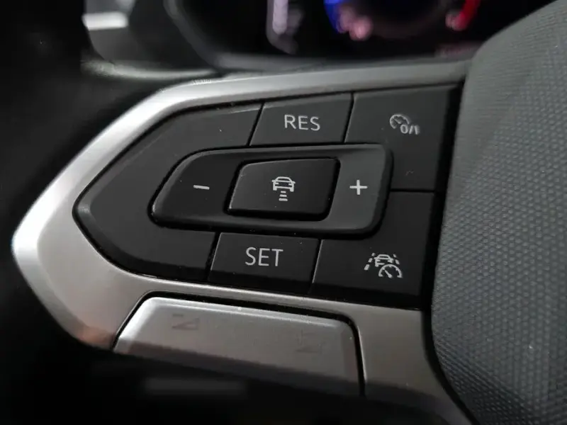 2022 Volkswagen Tiguan с пробегом 21 688 км
