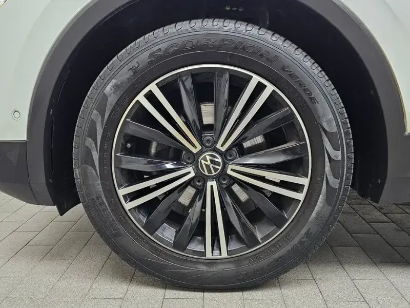2021 Volkswagen Tiguan с пробегом 63 889 км