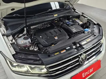 2021 Volkswagen Tiguan с пробегом 63 889 км