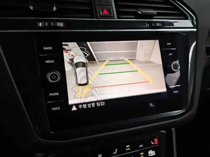 2021 Volkswagen Tiguan с пробегом 63 889 км