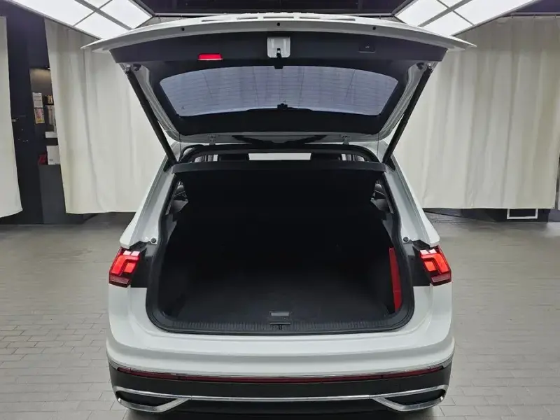 2021 Volkswagen Tiguan с пробегом 63 889 км