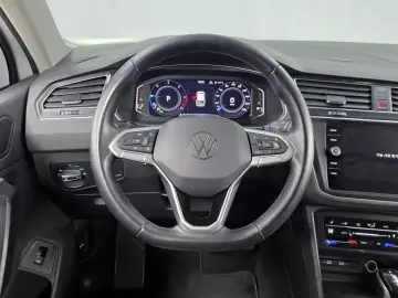2022 Volkswagen Tiguan с пробегом 54 492 км