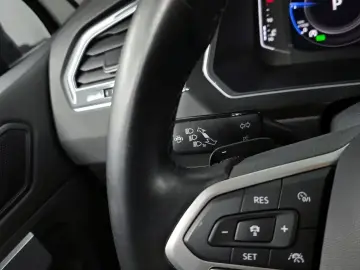 2022 Volkswagen Tiguan с пробегом 54 492 км