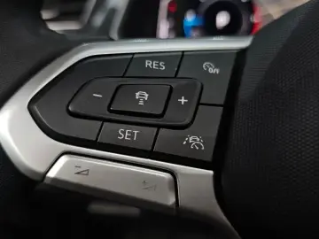 2023 Volkswagen Tiguan с пробегом 53 921 км