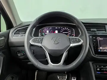 2022 Volkswagen Tiguan с пробегом 38 936 км