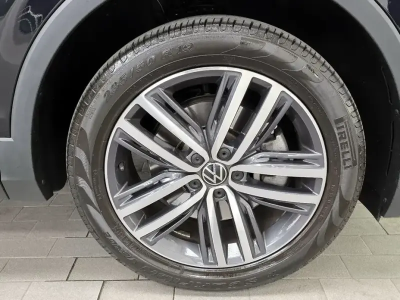 2022 Volkswagen Tiguan с пробегом 38 936 км