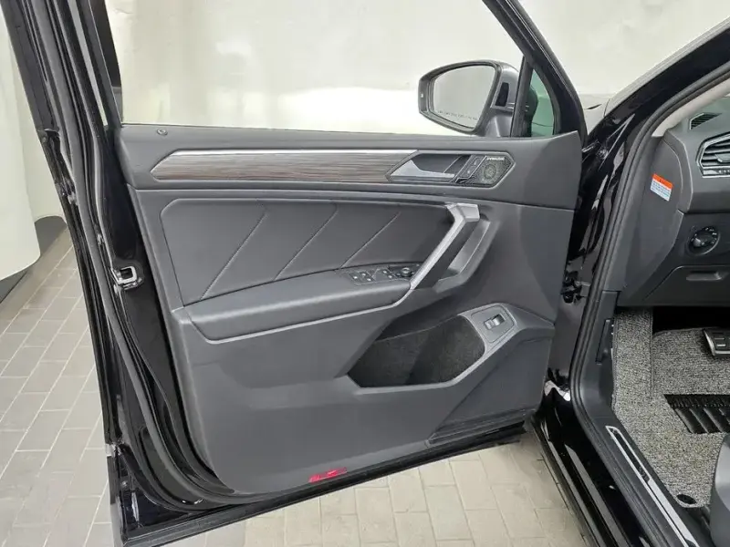 2022 Volkswagen Tiguan с пробегом 38 936 км