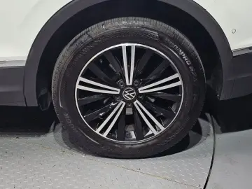 2021 Volkswagen Tiguan с пробегом 101 651 км