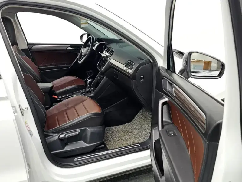 2023 Volkswagen Tiguan с пробегом 30 223 км