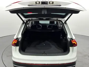 2023 Volkswagen Tiguan с пробегом 30 223 км