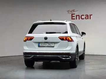 2022 Volkswagen Tiguan с пробегом 48 338 км