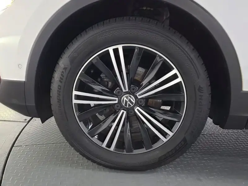 2022 Volkswagen Tiguan с пробегом 48 338 км
