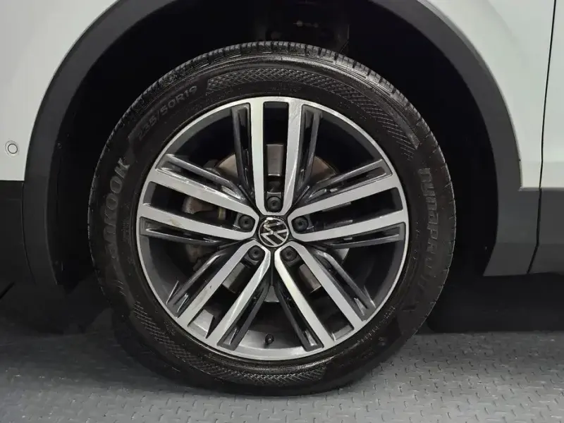 2022 Volkswagen Tiguan с пробегом 39 759 км