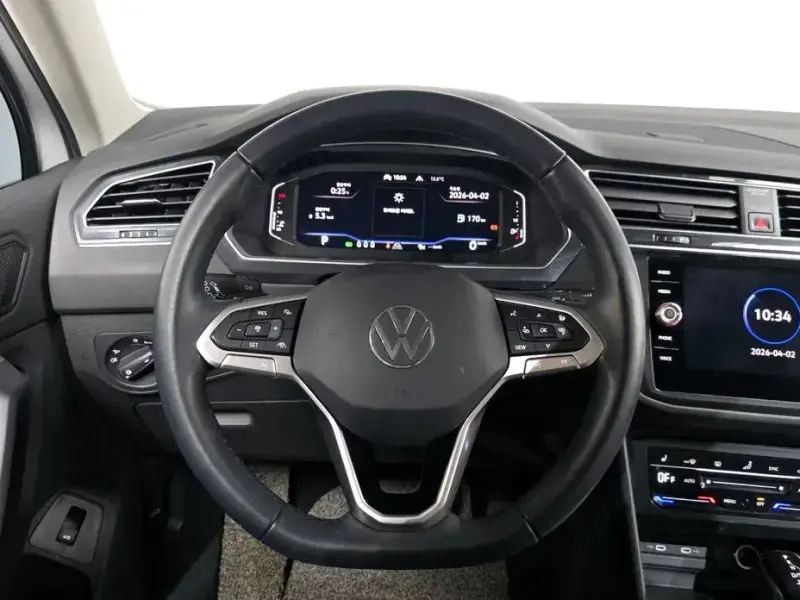 2022 Volkswagen Tiguan с пробегом 48 338 км