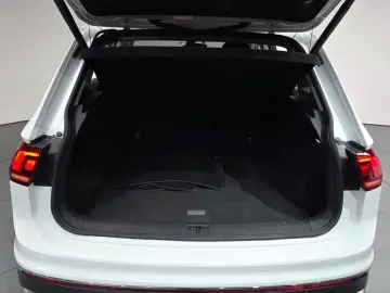 2022 Volkswagen Tiguan с пробегом 48 338 км