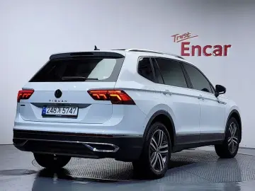 2023 Volkswagen Tiguan с пробегом 35 875 км