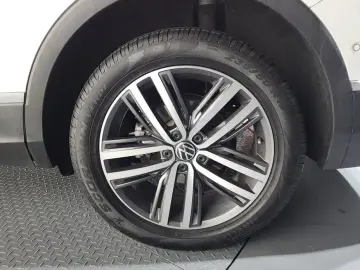 2023 Volkswagen Tiguan с пробегом 35 875 км