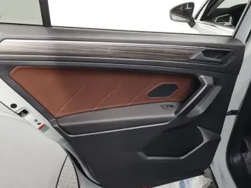 2023 Volkswagen Tiguan с пробегом 35 875 км