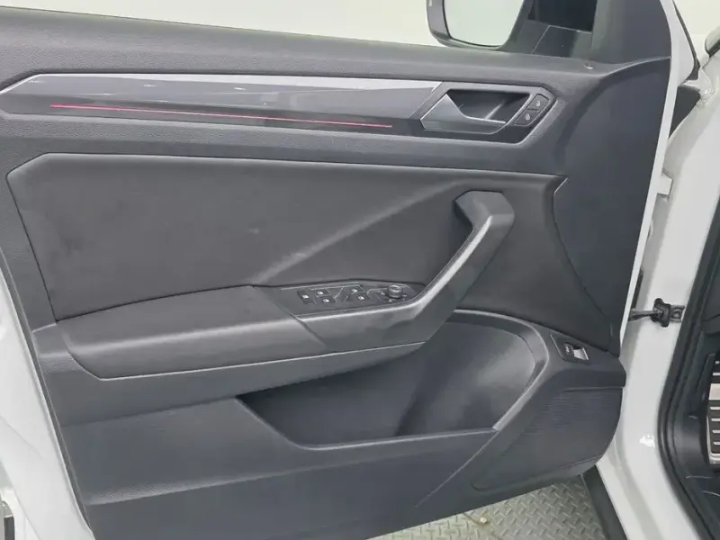 2021 Volkswagen T-Roc с пробегом 12 298 км
