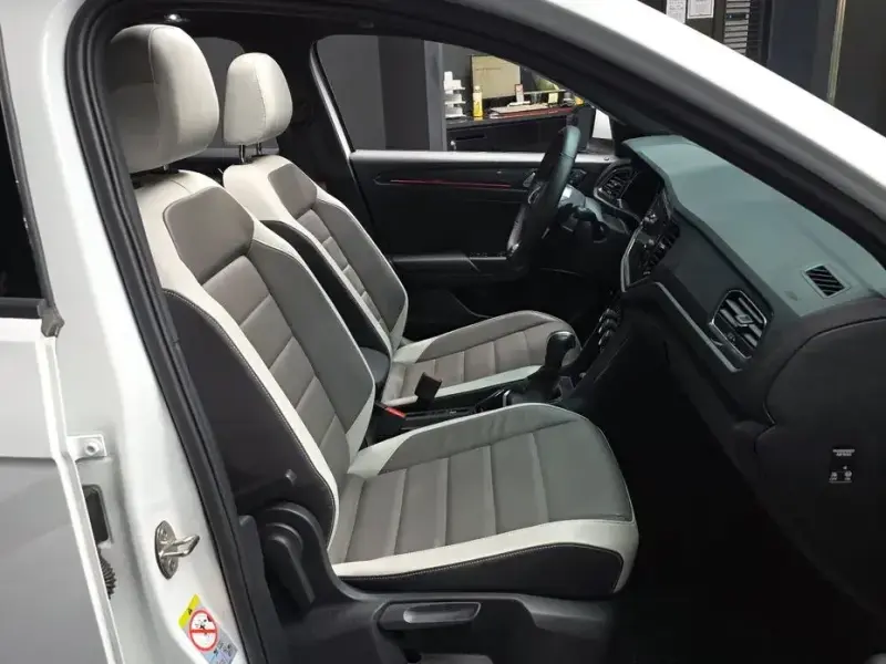 2021 Volkswagen T-Roc с пробегом 48 183 км