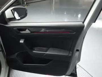 2021 Volkswagen T-Roc с пробегом 48 183 км