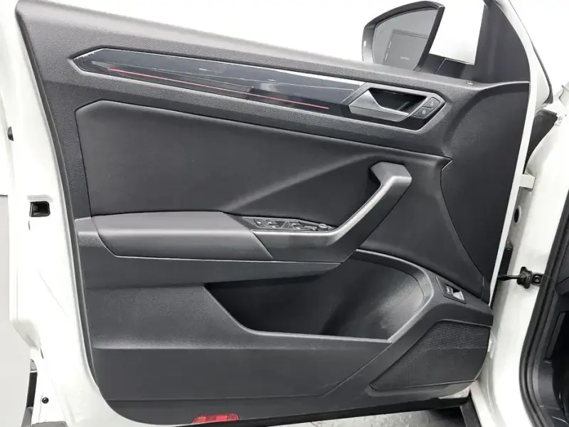 2021 Volkswagen T-Roc с пробегом 21 368 км