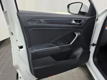2021 Volkswagen T-Roc с пробегом 65 998 км