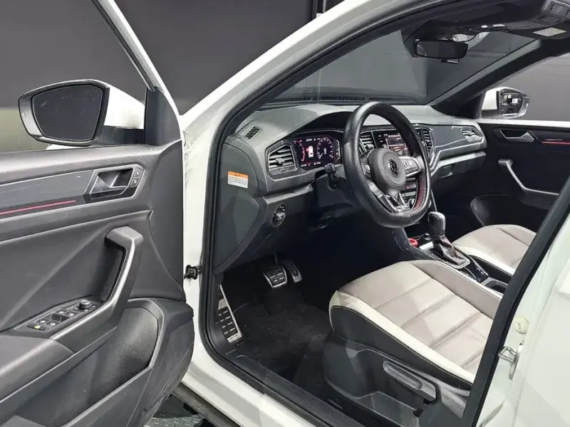 2021 Volkswagen T-Roc с пробегом 33 338 км