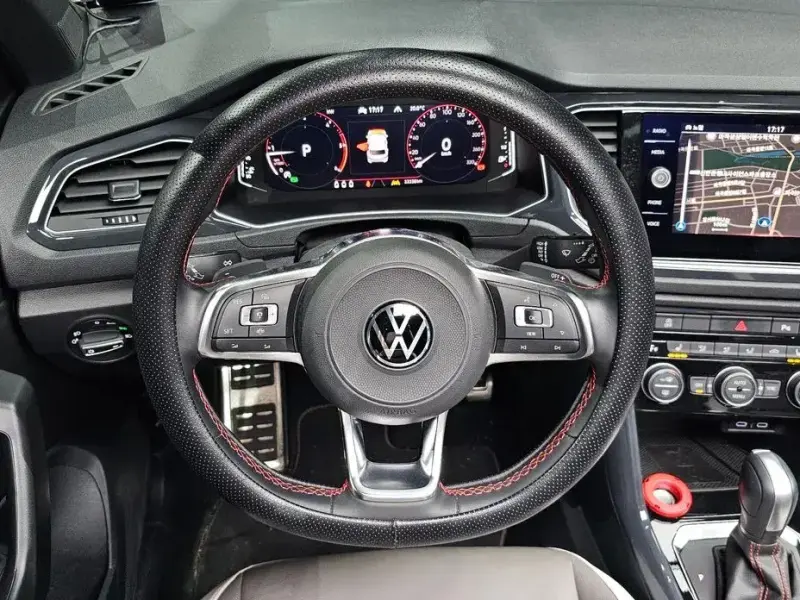 2021 Volkswagen T-Roc с пробегом 33 338 км