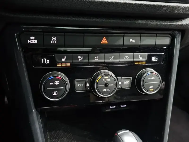 2021 Volkswagen T-Roc с пробегом 33 338 км