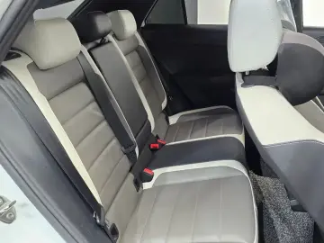 2021 Volkswagen T-Roc с пробегом 64 617 км