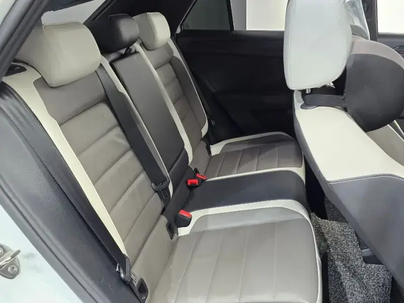 2021 Volkswagen T-Roc с пробегом 64 617 км